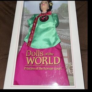 Dolls of the world